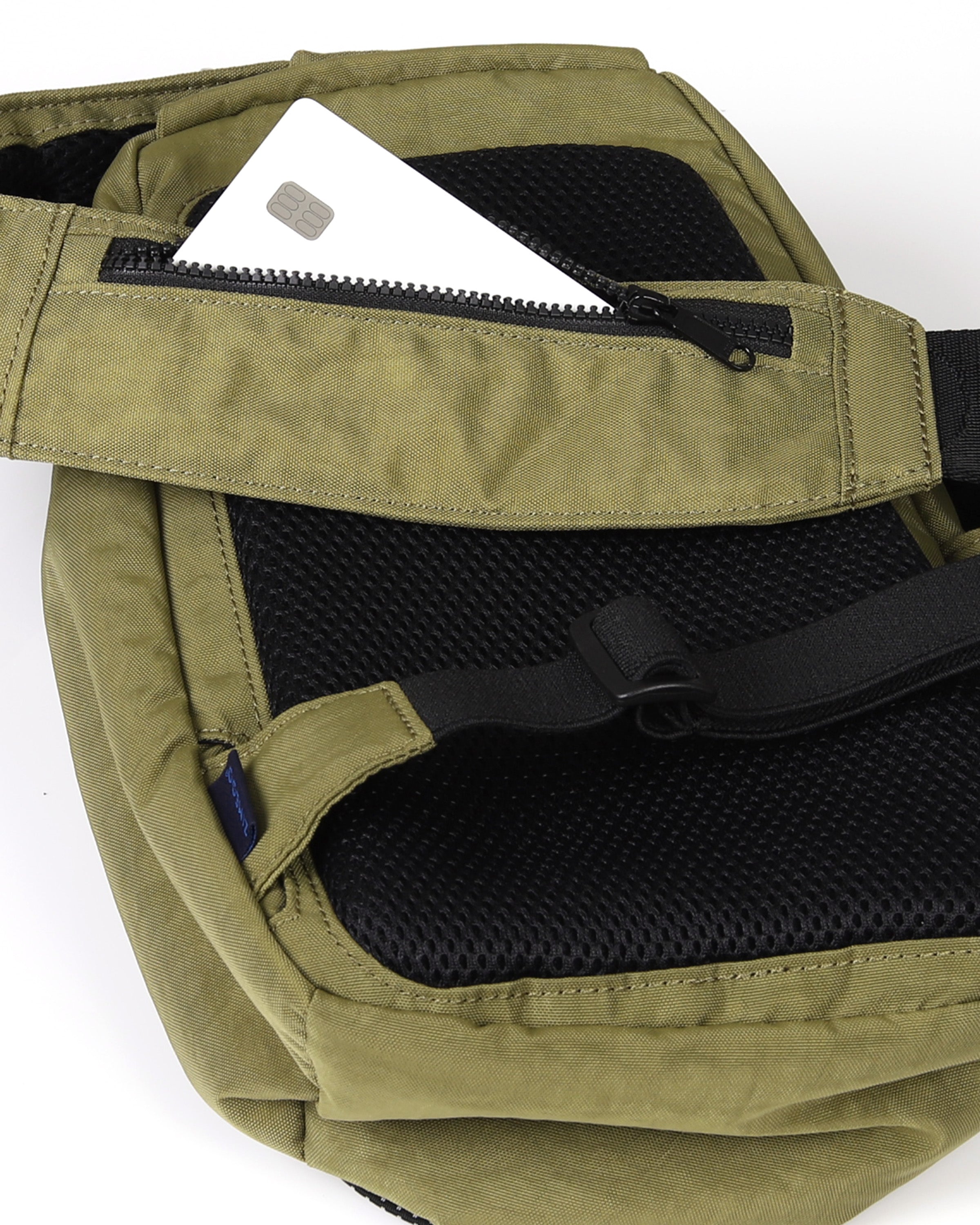 zimego fanny crossbody bag olive product detail view image