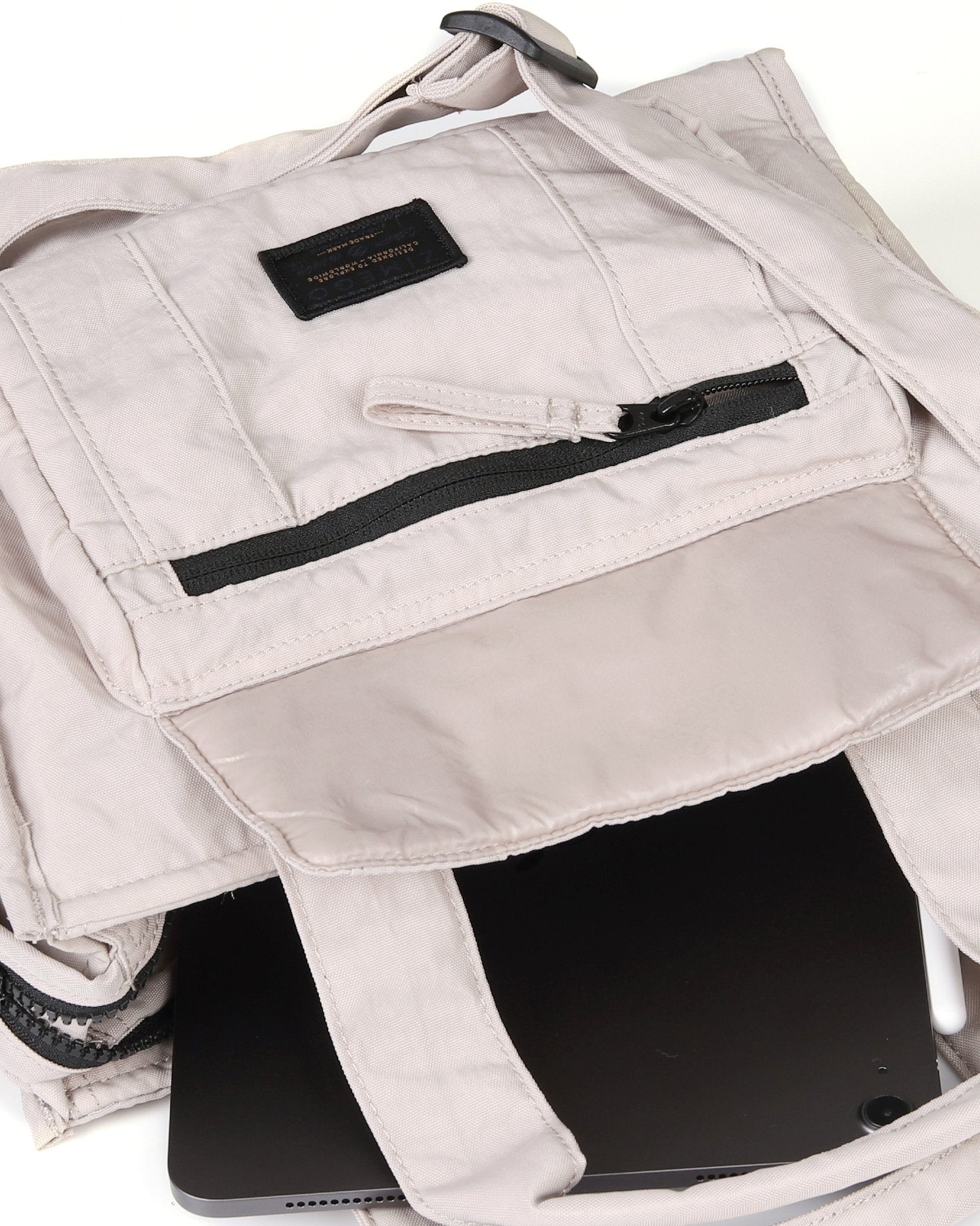 ACE HAND TOTE - Zimego Co.ACE HAND TOTEUnisex Tote