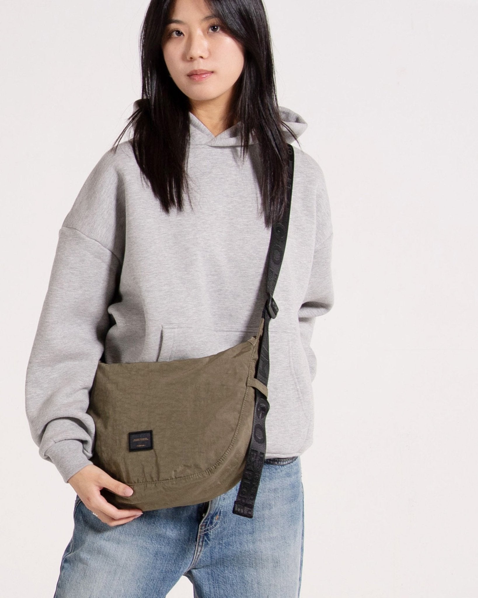 EVERYWHERE CRESCENT - Zimego Co.EVERYWHERE CRESCENTCrescent Bag