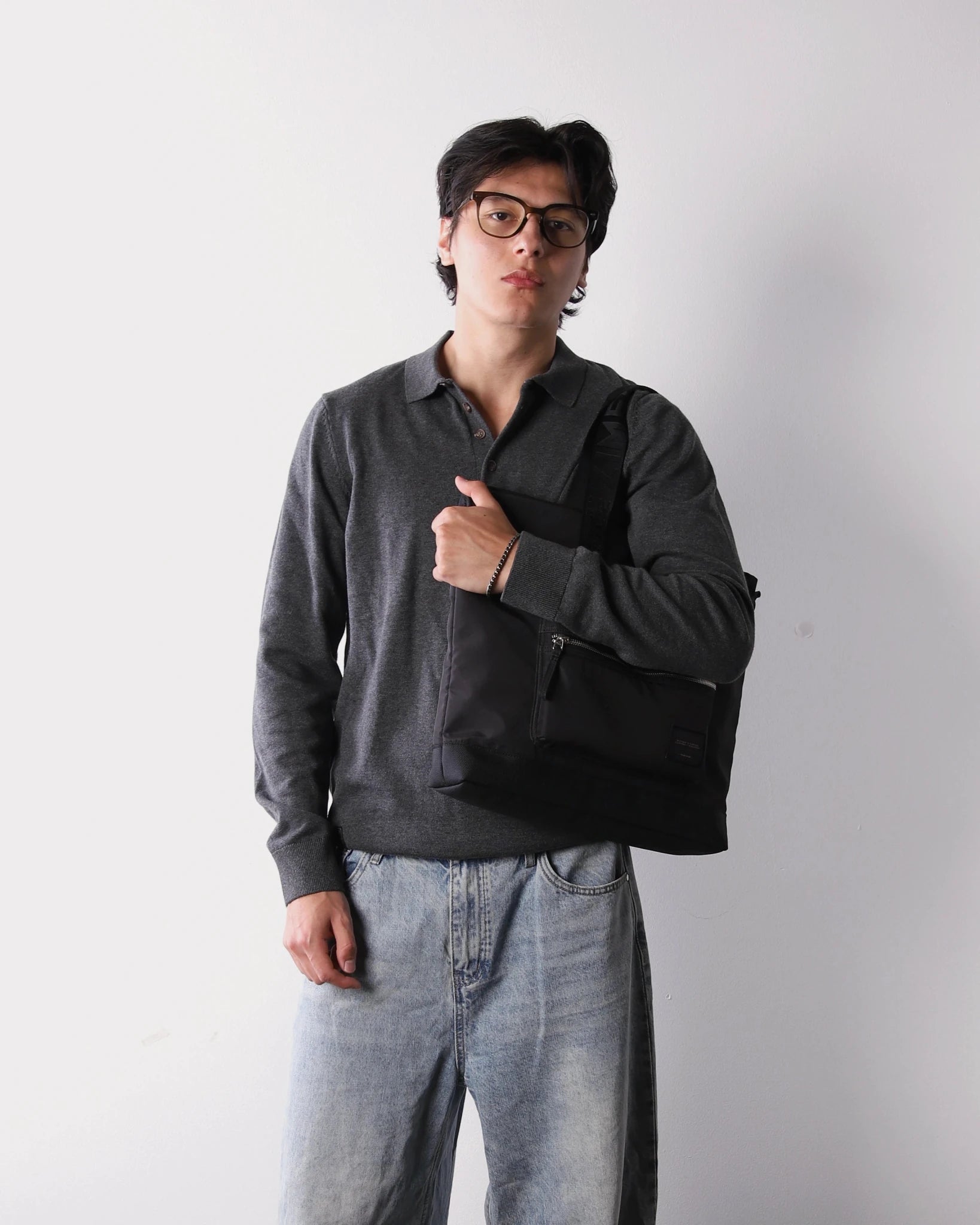 ICE LAPTOP TOTE - Zimego Co.ICE LAPTOP TOTEUnisex Tote