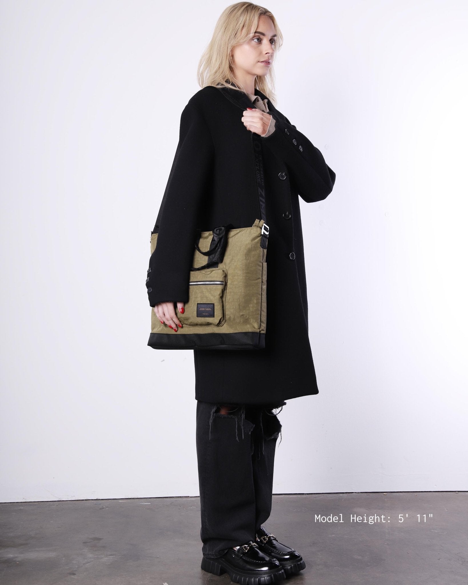 ICE LAPTOP TOTE - Zimego Co.ICE LAPTOP TOTEUnisex Tote