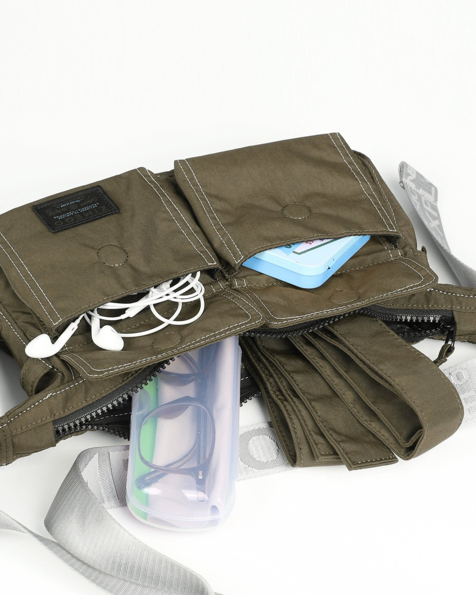MALIBU STITCH POINT - Zimego Co.MALIBU STITCH POINTCrescent Bag