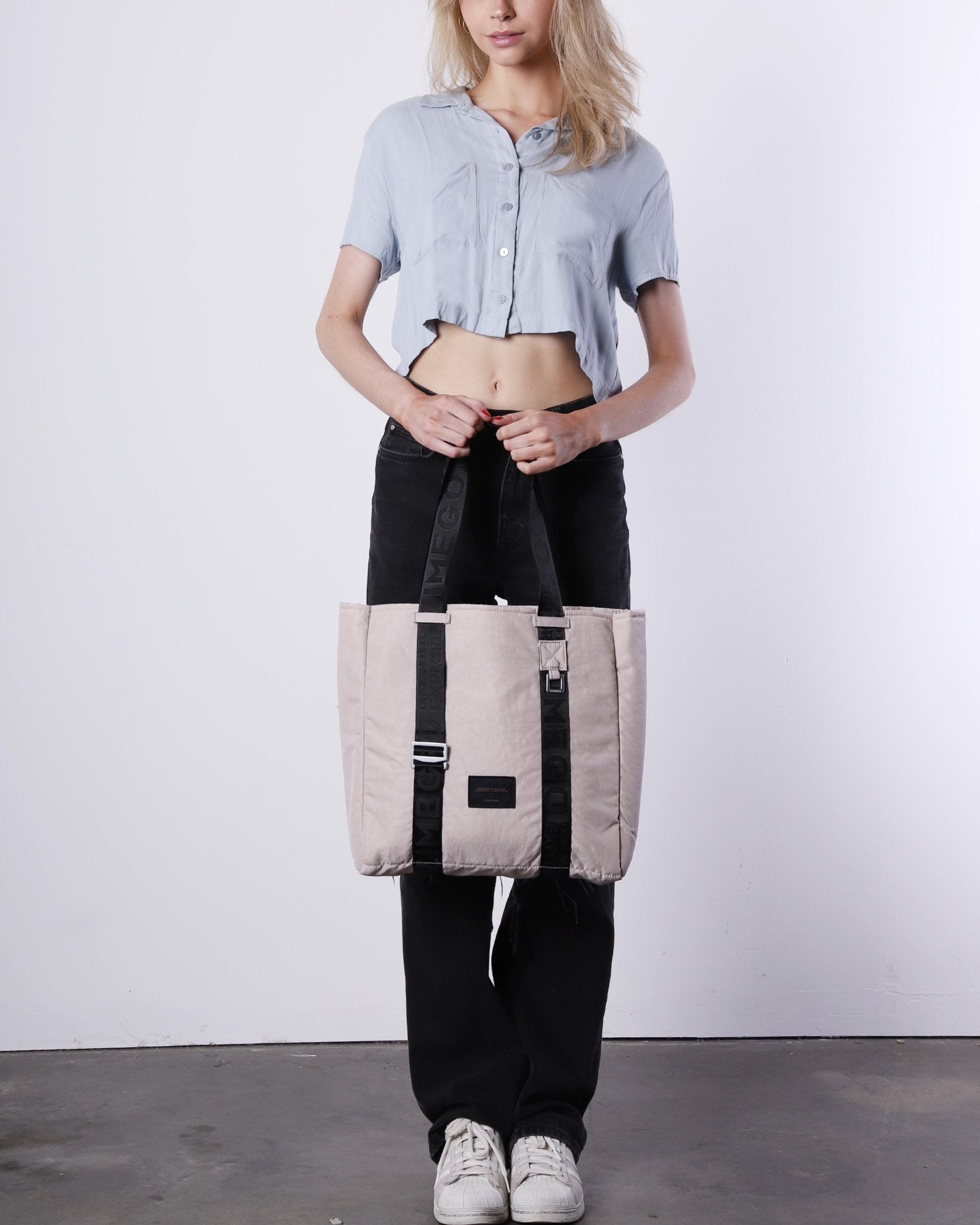NEO LAPTOP TOTE - Zimego Co.NEO LAPTOP TOTEUnisex Tote