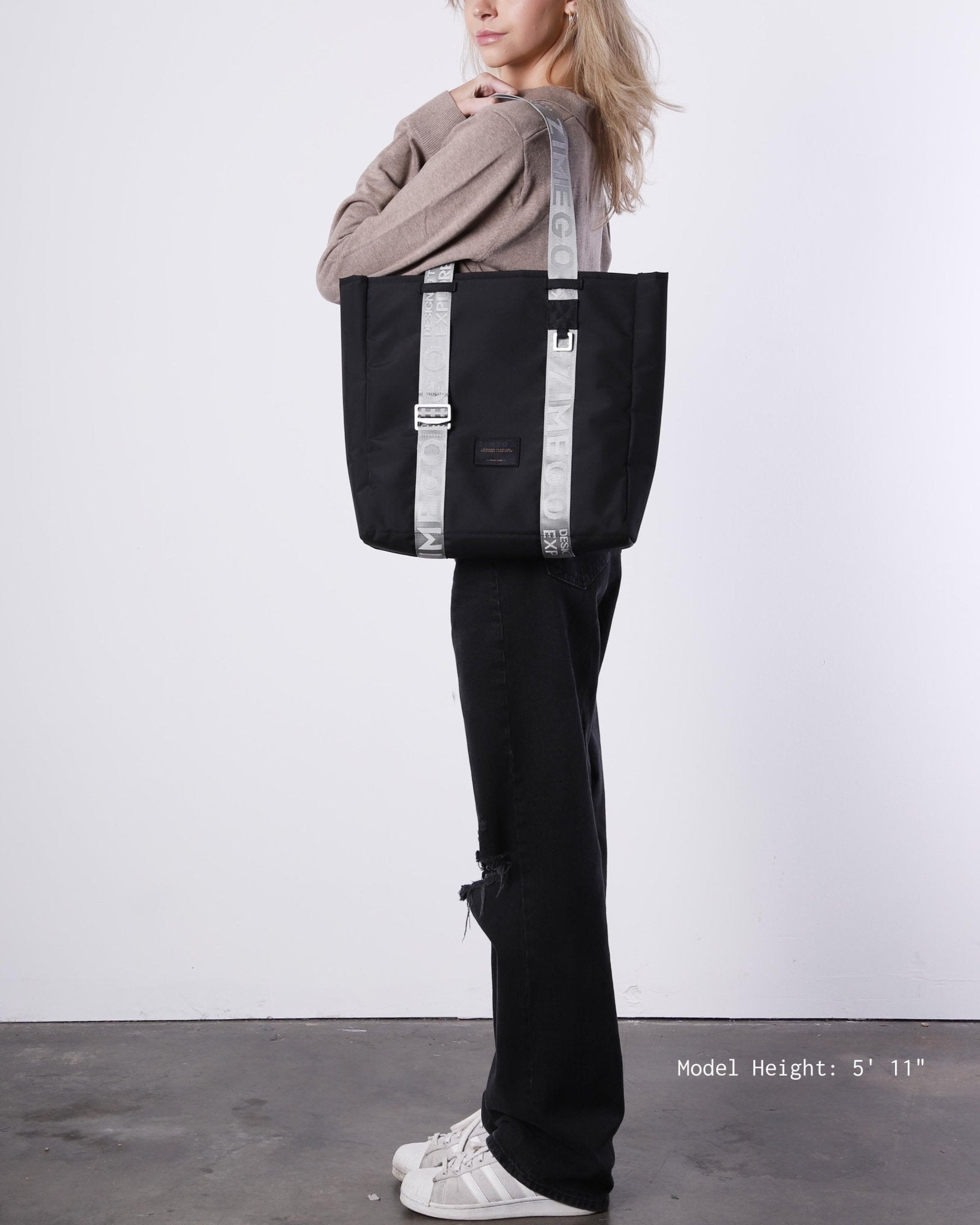 NEO LAPTOP TOTE - Zimego Co.NEO LAPTOP TOTEUnisex Tote