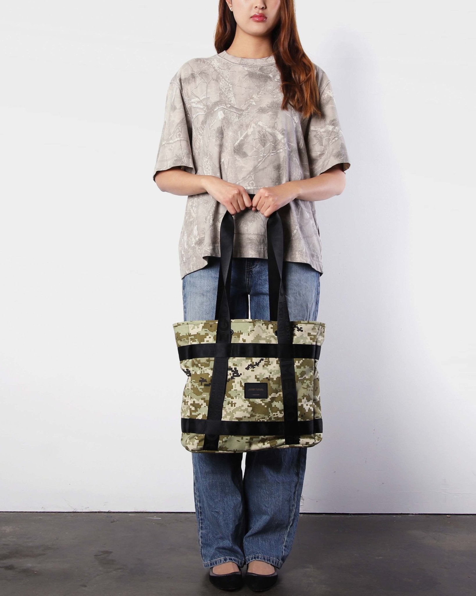 THE TWO WAY TOTE - Zimego Co.THE TWO WAY TOTEUnisex Tote