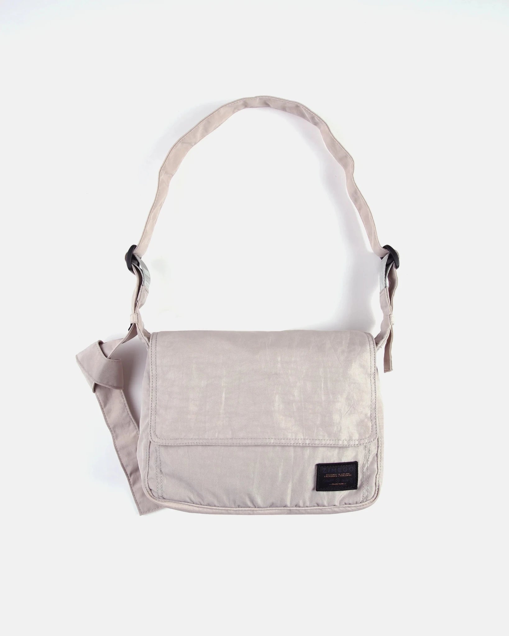 VENICE STITCH POINT - Zimego Co.VENICE STITCH POINTCrescent Bag