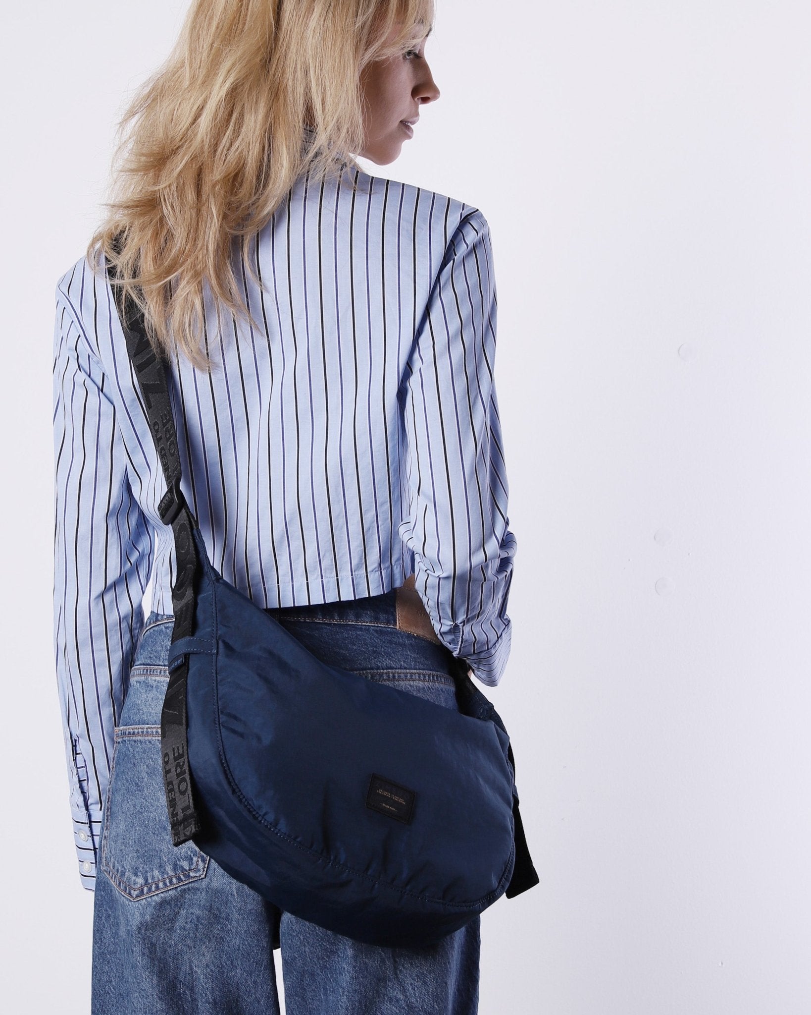 EVERYWHERE CRESCENT - Zimego Co.EVERYWHERE CRESCENTCrescent Bag