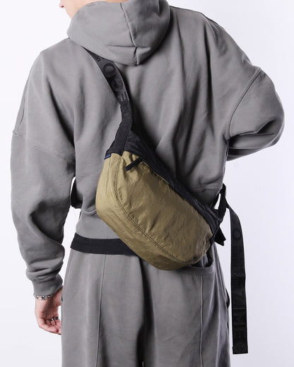 EVERYWHERE CRESCENT II - Zimego Co.EVERYWHERE CRESCENT IICrescent Bag