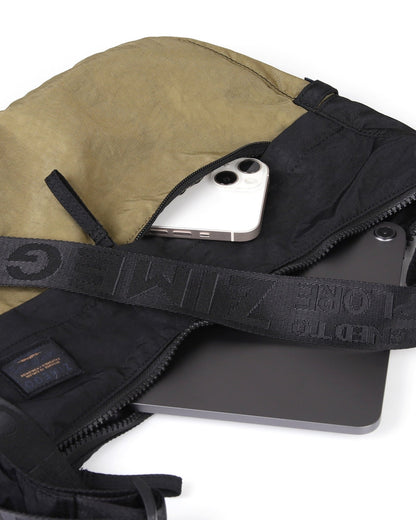 EVERYWHERE CRESCENT II - Zimego Co.EVERYWHERE CRESCENT IICrescent Bag