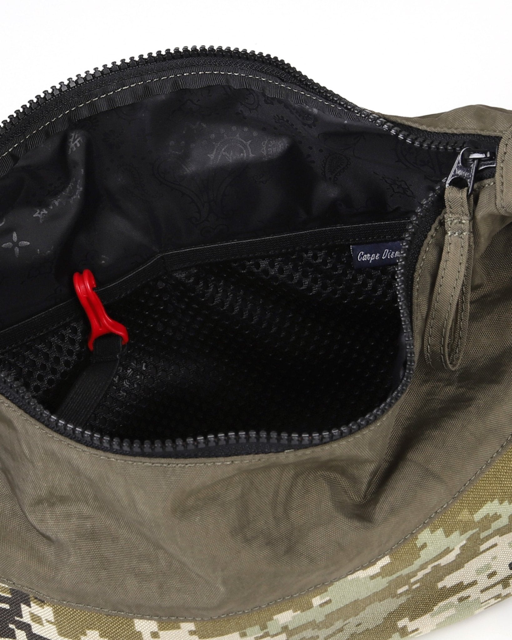 EVERYWHERE CRESCENT II - Zimego Co.EVERYWHERE CRESCENT IICrescent Bag