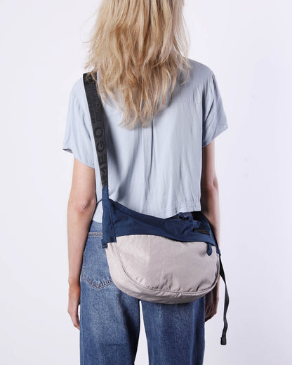 EVERYWHERE CRESCENT II - Zimego Co.EVERYWHERE CRESCENT IICrescent Bag