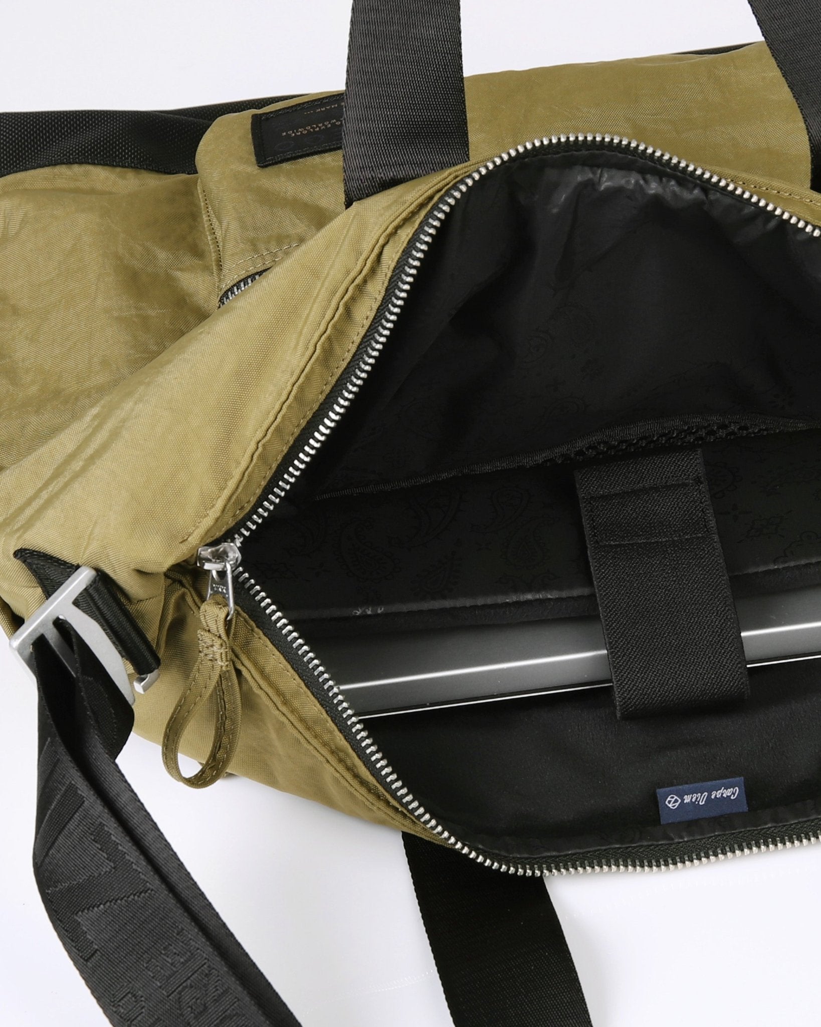 ICE LAPTOP TOTE - Zimego Co.ICE LAPTOP TOTEUnisex Tote