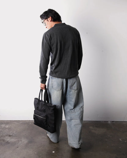 ICE LAPTOP TOTE - Zimego Co.ICE LAPTOP TOTEUnisex Tote