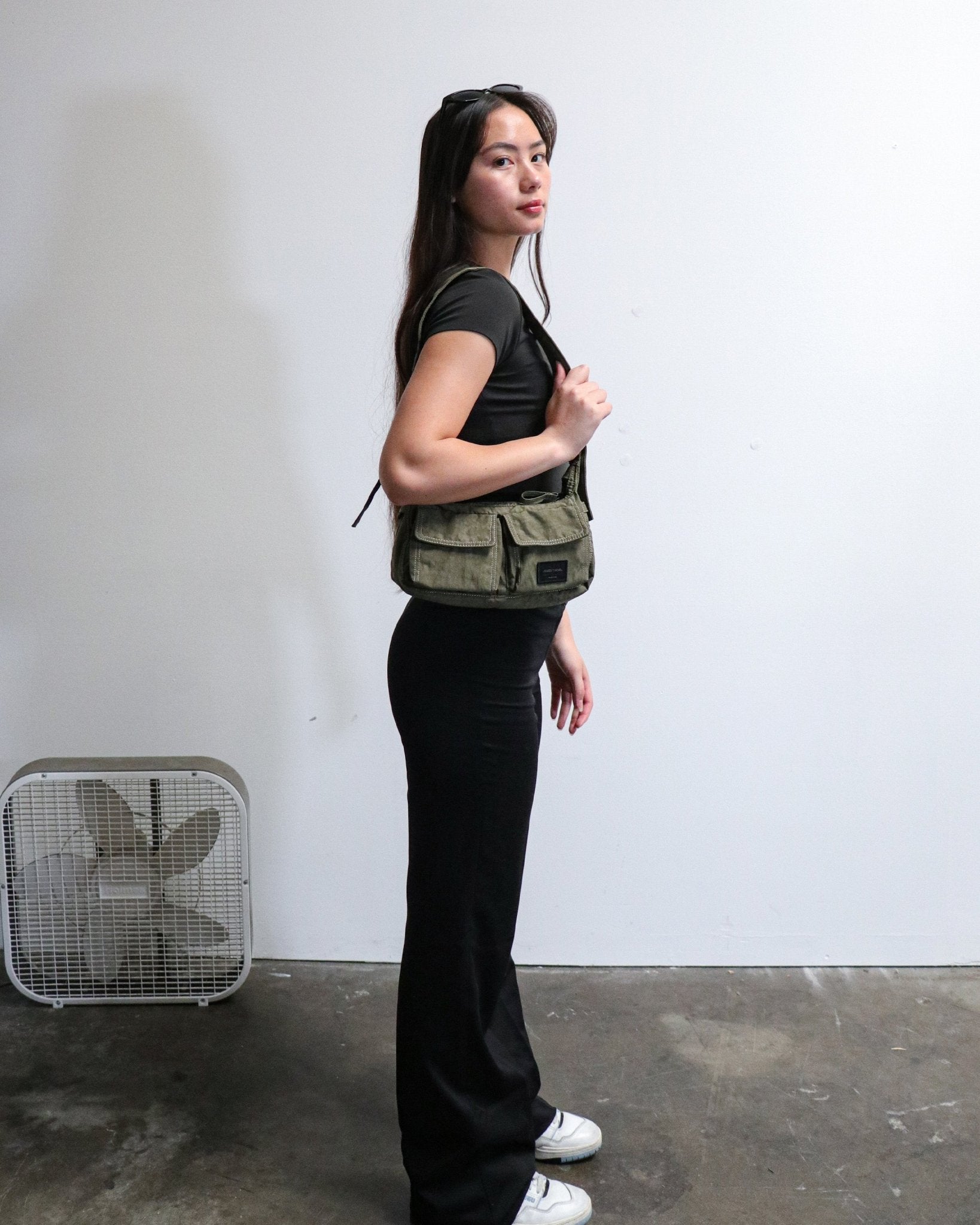 MALIBU STITCH POINT - Zimego Co.MALIBU STITCH POINTCrescent Bag
