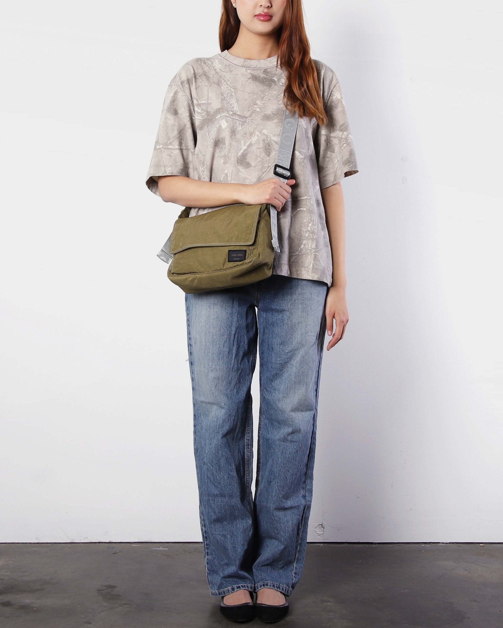 VENICE STITCH POINT - Zimego Co.VENICE STITCH POINTCrescent Bag