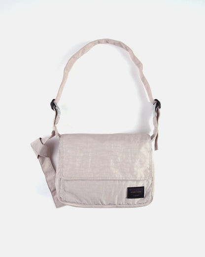 VENICE STITCH POINT - Zimego Co.VENICE STITCH POINTCrescent Bag
