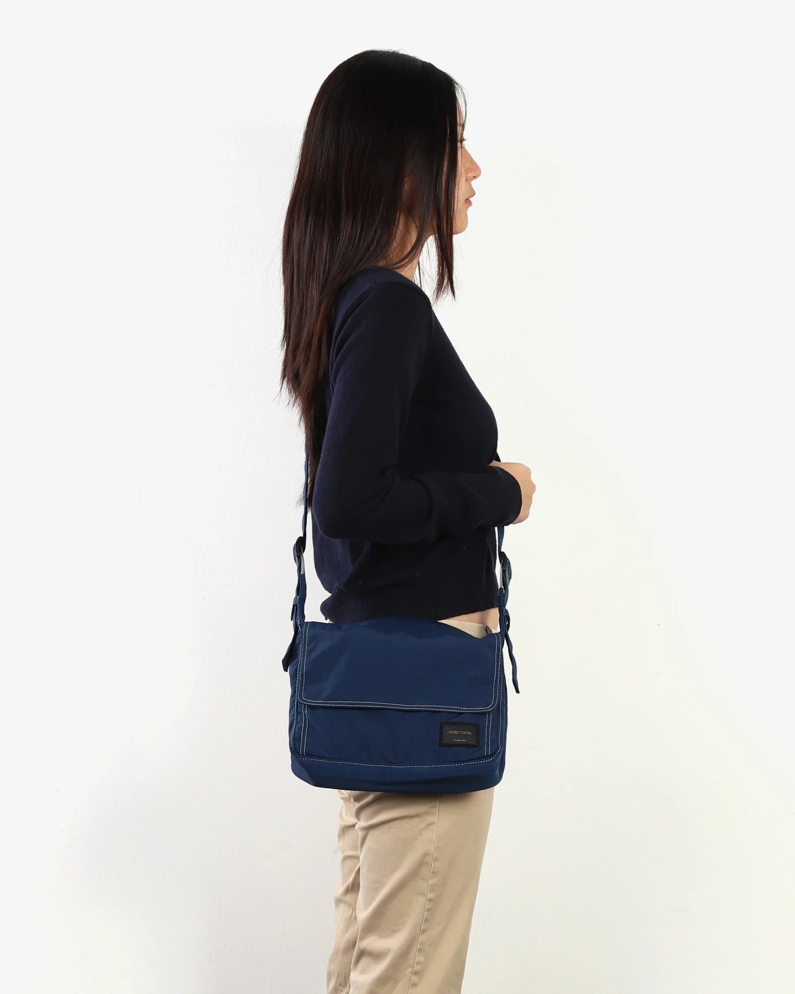 VENICE STITCH POINT - Zimego Co.VENICE STITCH POINTCrescent Bag